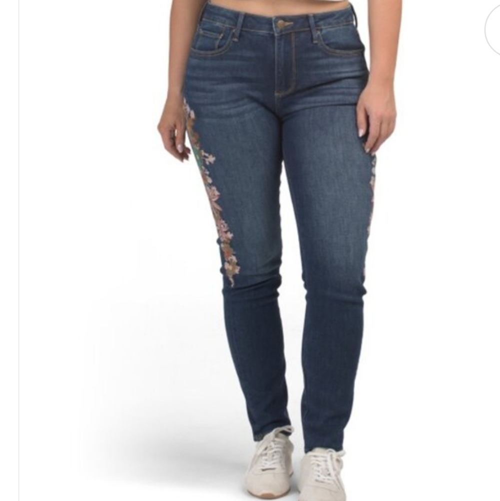 NWT DRIFTWOOD Embroidered Jeans SIZE 31 - Picture 2 of 3